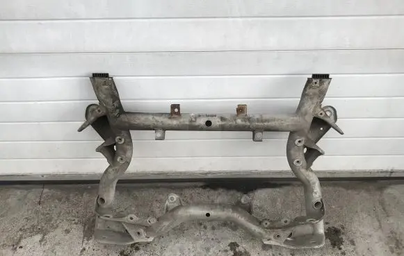 Mercedes-Benz E W212 Front subframe