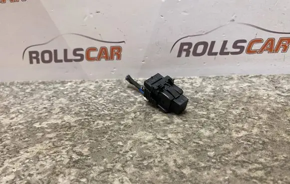 BMW 5 E60 E61 Brake pedal sensor switch 914688962
