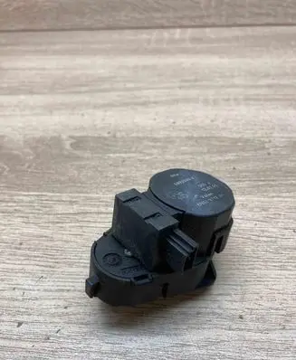 BMW 5 E39 Air flap motor/actuator 6902699