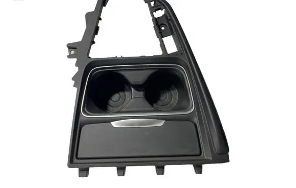 Cup holder front