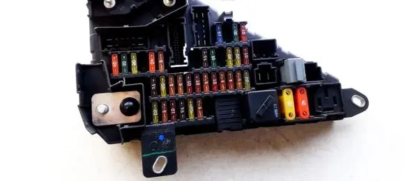 BMW 5 E60 E61 Fuse box set 6906603 6906588-06