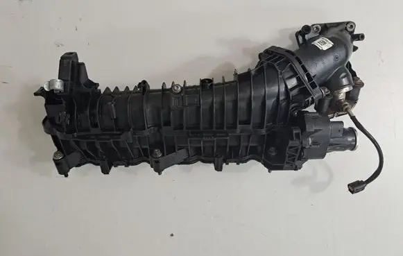 BMW 5 F10 F11 Intake manifold 8570791 7807991