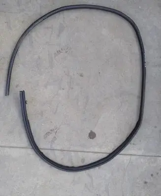 Nissan Juke II F16 Rear door rubber seal (on body) 