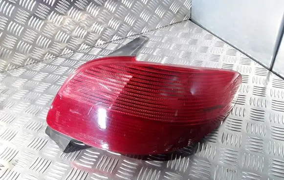 Peugeot 206 Rear/tail lights 2531