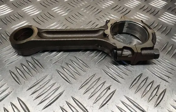 Nissan Navara D40 Connecting rod/conrod 