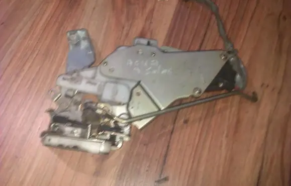 Opel Agila A Rear door lock