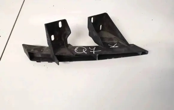 Audi Q7 4L Front bumper mounting bracket 4l0807333