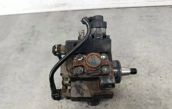 KIA Ceed Fuel injection high pressure pump 