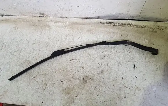 Subaru Outback Windshield/front glass wiper blade 