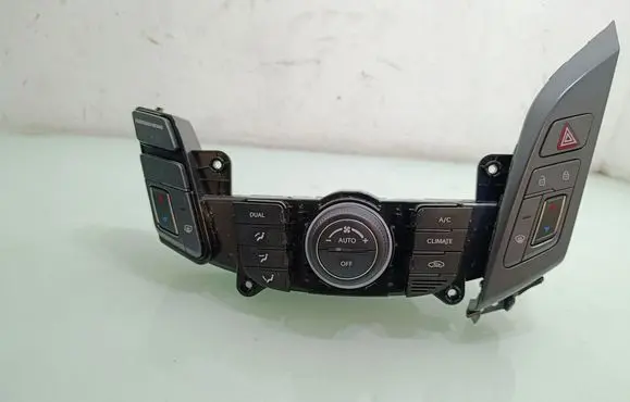 Hyundai i40 Climate control unit 972503Z900