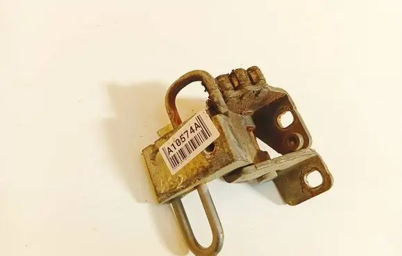 Volkswagen Jetta V Front door upper hinge 