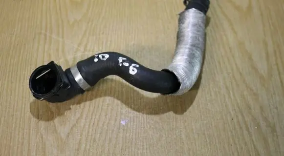 Saab 9-3 Ver2 Heater radiator pipe/hose 12798534