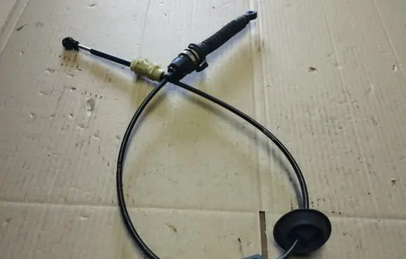 Jeep Grand Cherokee (WK) Gear shift cable linkage