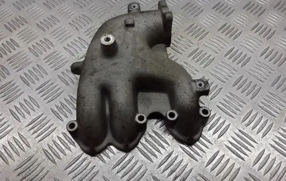 Volkswagen Polo IV 9N3 Intake manifold 045129713F