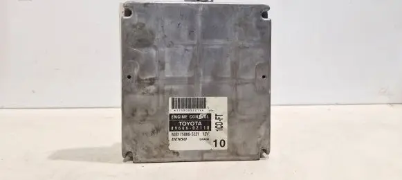 Toyota Corolla E120 E130 Engine control unit/module 8966602110