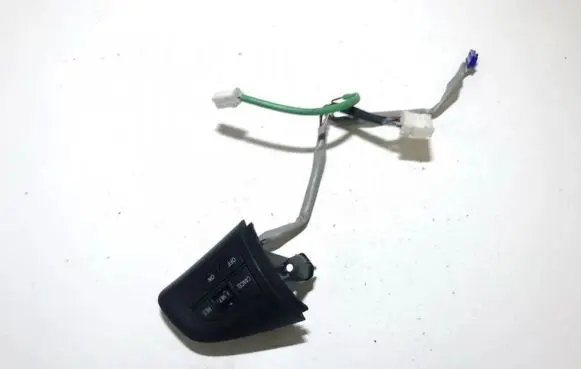 Mazda CX-7 Steering wheel buttons/switches 75b979