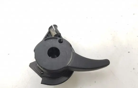 Engine bonnet (hood) release handle