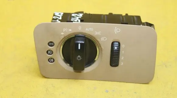 Mercedes-Benz CLS C219 Light switch A2195450304
