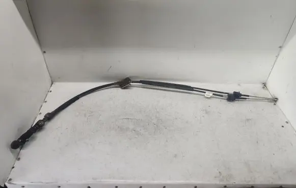 Volvo S60 Gear shift cable linkage