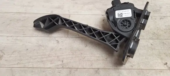Ford Transit Custom Accelerator throttle pedal BK219F836AE