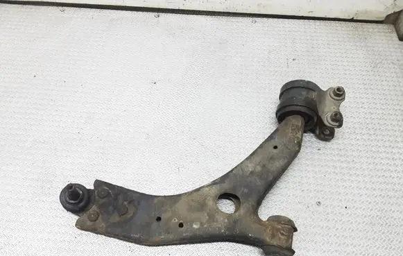 Ford Focus C-MAX Front lower control arm/wishbone