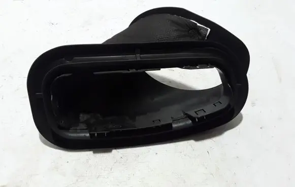 Peugeot 2008 II Other engine bay part 9826752180