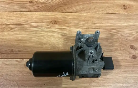Mazda 3 I Wiper motor