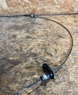 Opel Astra J Gear shift cable linkage 13313656