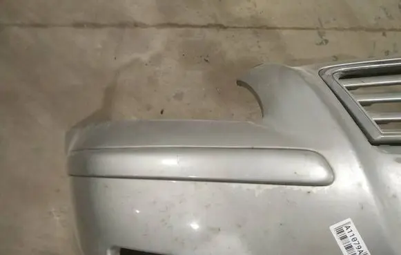 Toyota Avensis T250 Front bumper splitter molding 