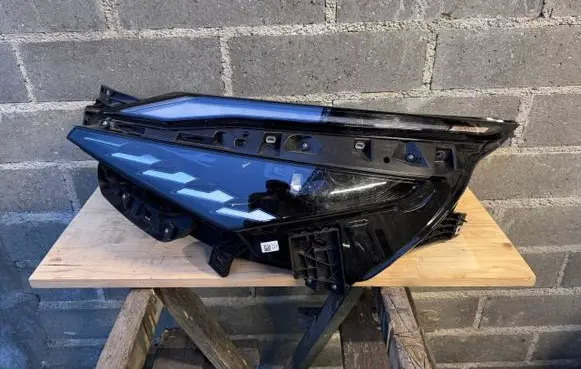 Nissan Qashqai J12 Headlight/headlamp 26060HN20A