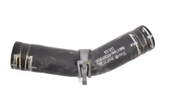 Volkswagen Touareg II Engine coolant pipe/hose 7P0815133