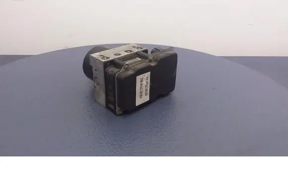 Skoda Fabia Mk1 (6Y) ABS Pump 6Q0907379AF