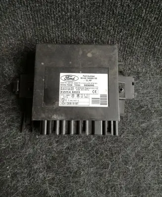 Ford Focus Comfort/convenience module 98AG15K600DE