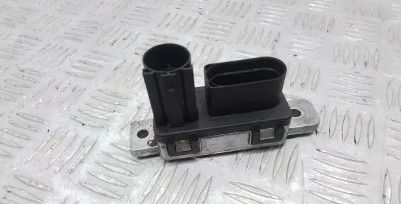 Volvo S60 Glow plug pre-heat relay 31431776