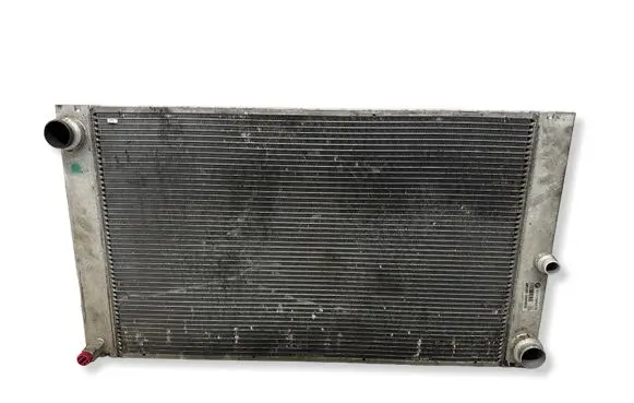 BMW 5 E60 E61 Coolant radiator 7795878
