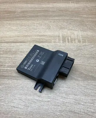 Audi A6 S6 C6 4F Gateway control module 4F0907468D 4F0910468A