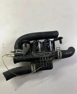 BMW 5 F10 F11 Coolant heater control valve 1147412 9119164 110414