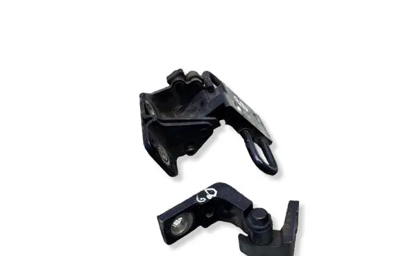 Volkswagen Touran II Rear door hinge set 1T0833412C
