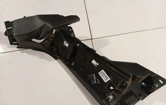 Citroen C5 (D) pillar trim (bottom) 9655495777