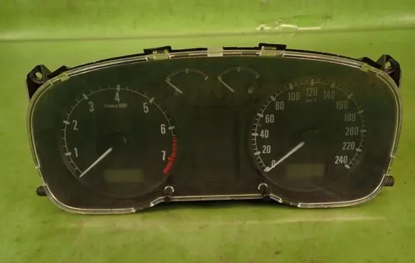 Skoda Octavia Mk1 (1U) Speedometer (instrument cluster) 1U1919034B