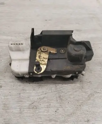 Peugeot 607 Rear door lock