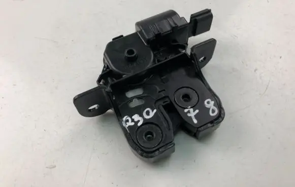 Renault Scenic III - Grand scenic III Tailgate/trunk/boot lock/catch/latch 905039428R