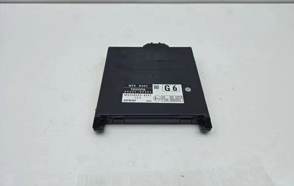Toyota Auris 150 Comfort/convenience module 8922102321 MB2380008541