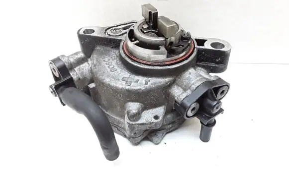 Volvo V40 Vacuum pump 9804021880