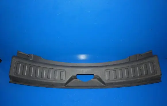 Land Rover Discovery Sport Trunk/boot sill cover protection FK72113A10A