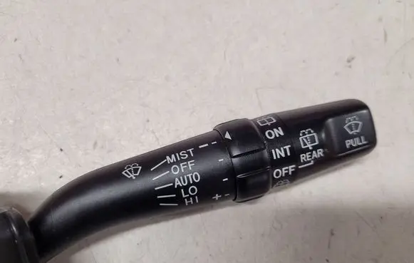 Toyota Corolla Verso AR10 Wiper control stalk 173654 8465205170