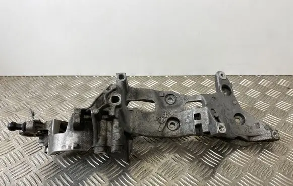 Skoda Kodiaq Fuel pump bracket 04L903143D 04LEM910