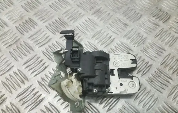 Audi A4 S4 B8 8K Tailgate/trunk/boot lock/catch/latch 8K9827505