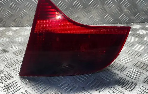Audi A4 S4 B7 8E 8H Tailgate rear/tail lights 8E9945094 484502 ULO749002