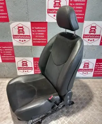 Toyota RAV 4 (XA30) Front passenger seat T12184